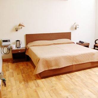 Hotel Grand Tushar, Ghaziabad 2